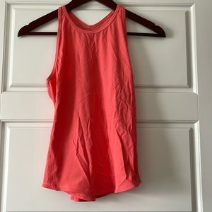 Lululemon Tank.